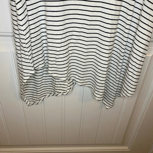 Apt 9 black and white striped tunic - Picture 3 of 7